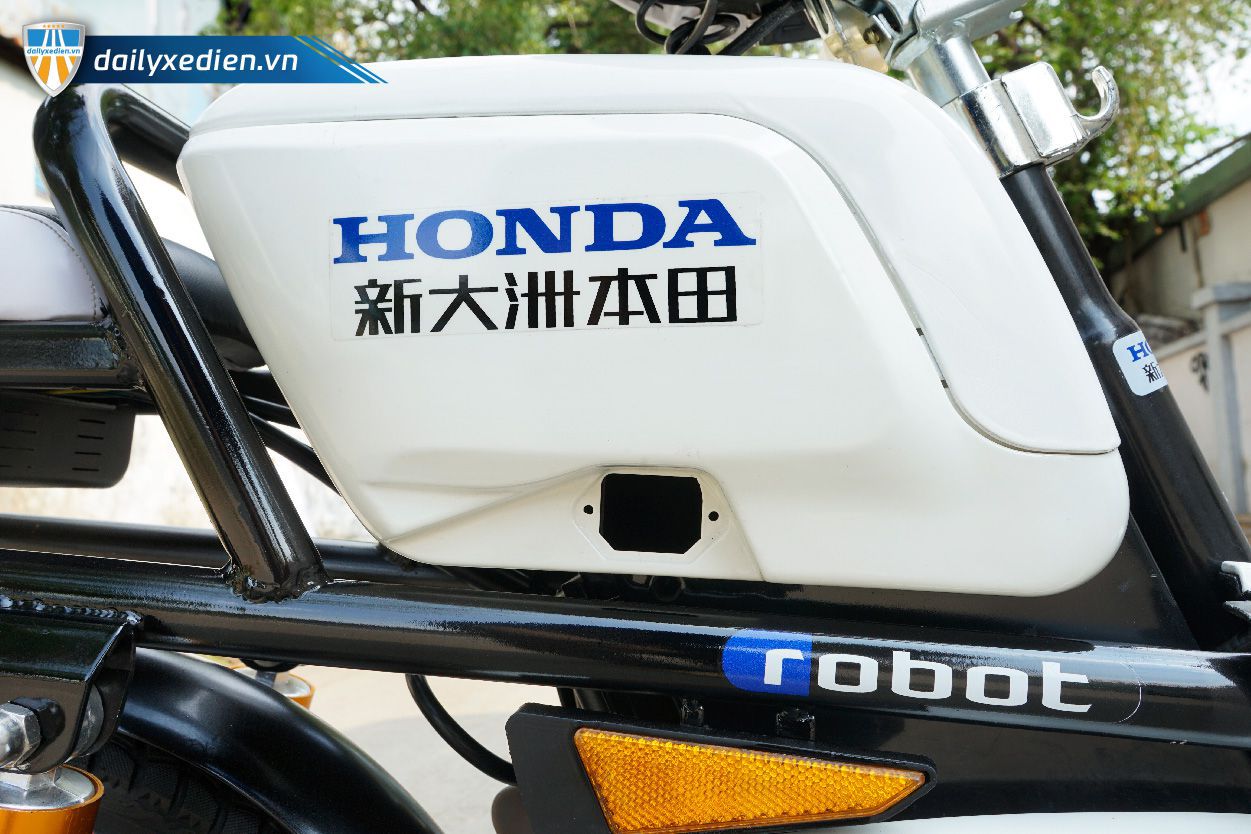 xe dap dien honda a6 new 15 07 - Xe đạp điện Honda A6 mẫu mới Robot