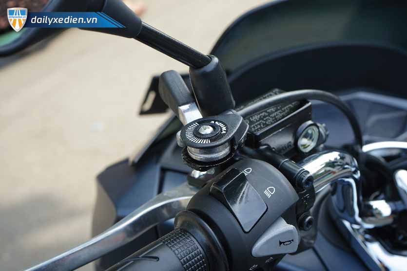 Three-wheeler for the elderly