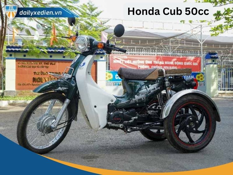 Giá xe máy 3 bánh Honda