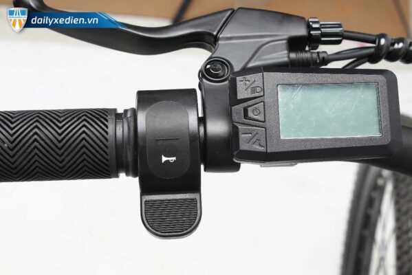 Hình ảnh đồng hồ hiển thị LCD