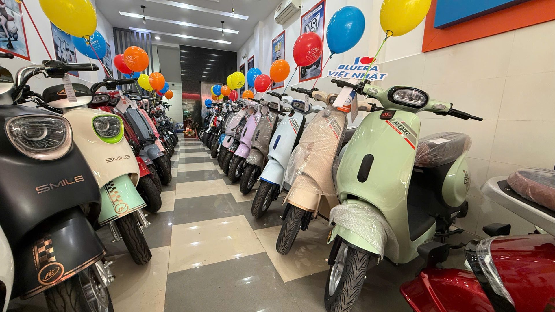 Cửa hàng xe điện Bluera bán xe giá tốt chất lượng