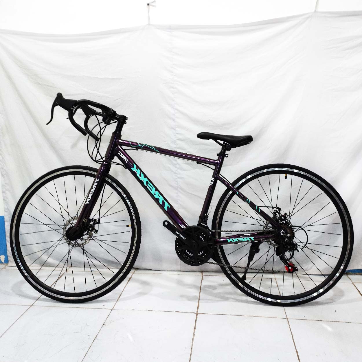 Xe đạp thể thao TREXK-T700cc